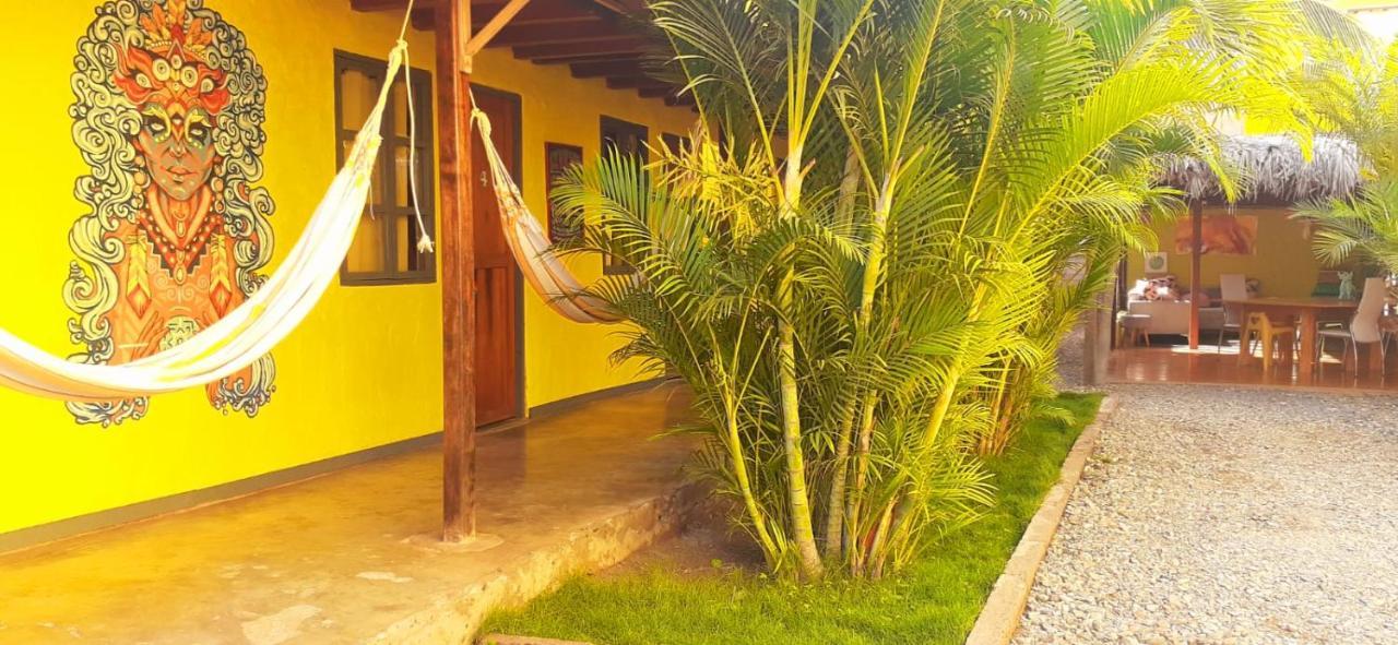 Casa Naranja Hotel Máncora Buitenkant foto