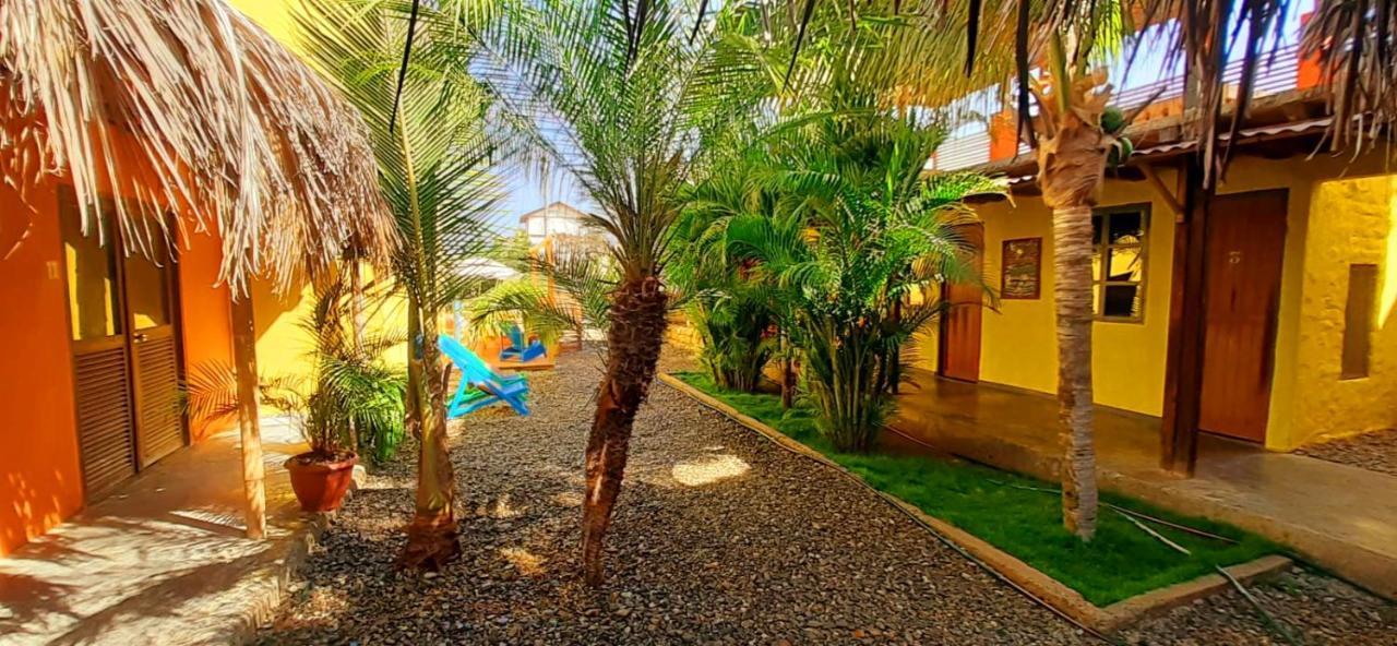 Casa Naranja Hotel Máncora Buitenkant foto