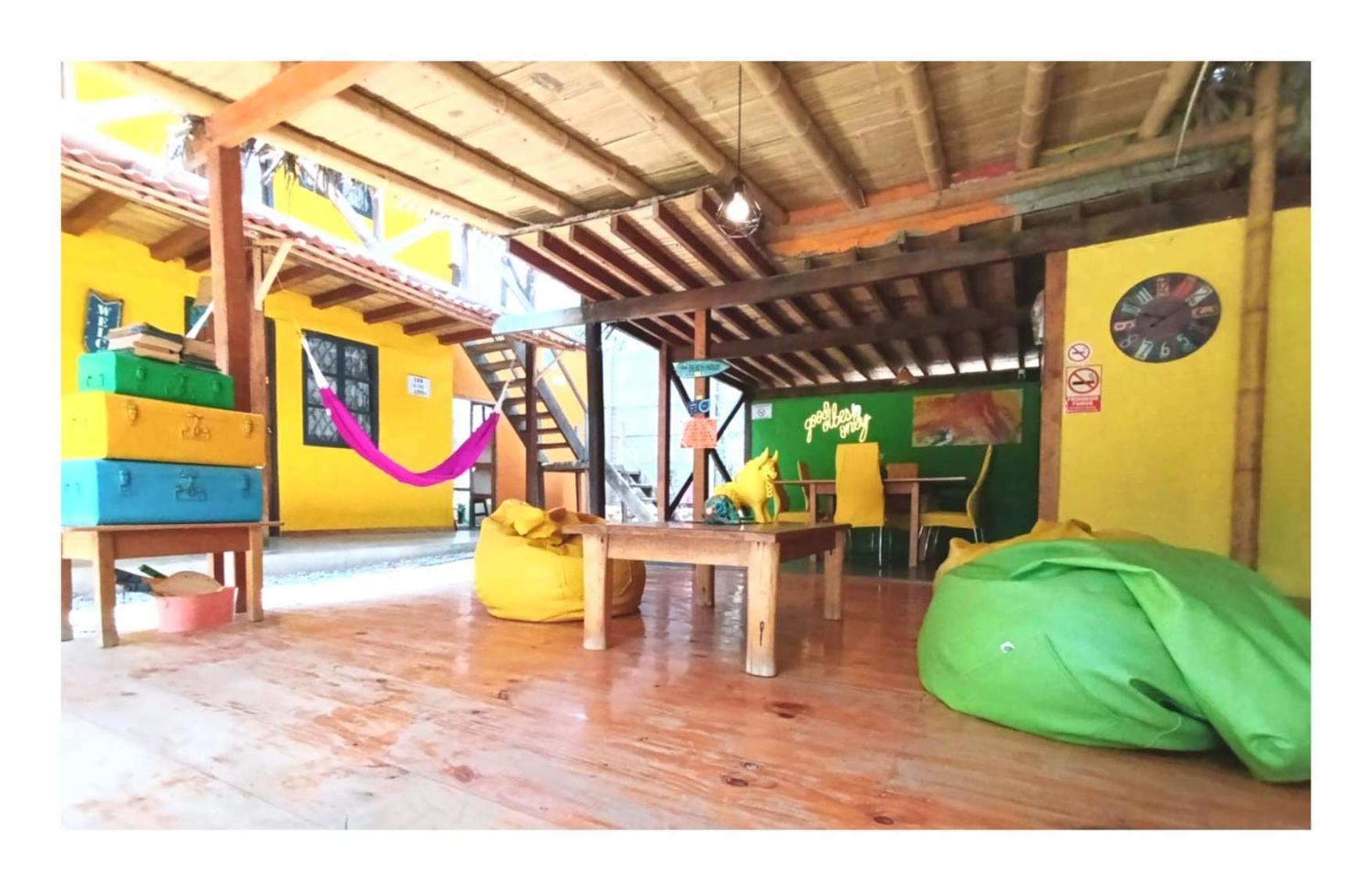Casa Naranja Hotel Máncora Buitenkant foto
